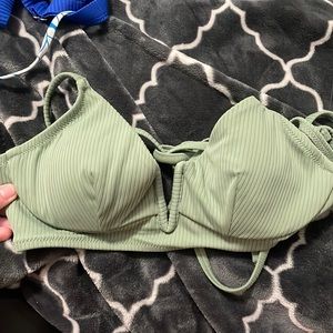 Green swimsuits top. Never worn